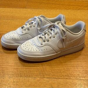 Nike Men’s Court Vision Low Sz 9 CD5434-100